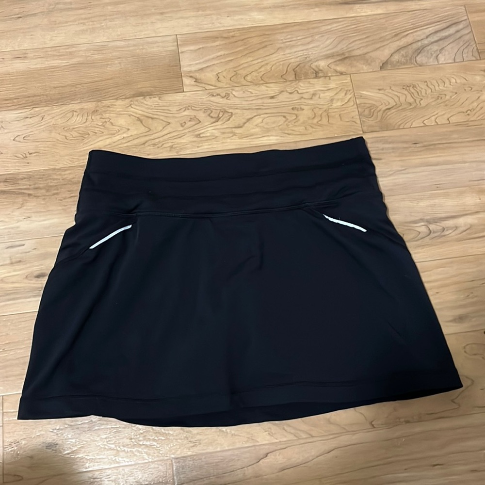 Athleta skirt- size medium